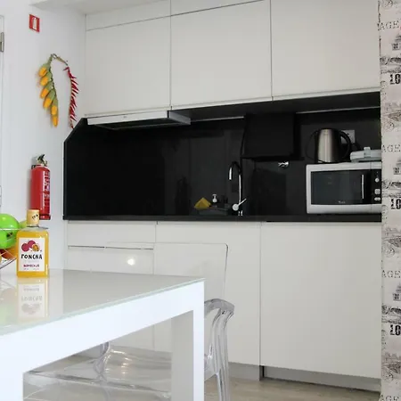 Funchal Sunny Studio Apartment *